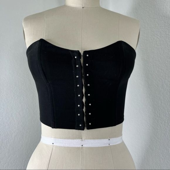 H:ours REVOLVE Studded Hook Eye Bustier - Picture 6 of 6
